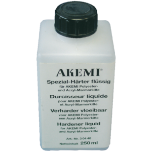 AKEMI skystas baltas kietiklis poliesteriniams akmens glaistams 125 g